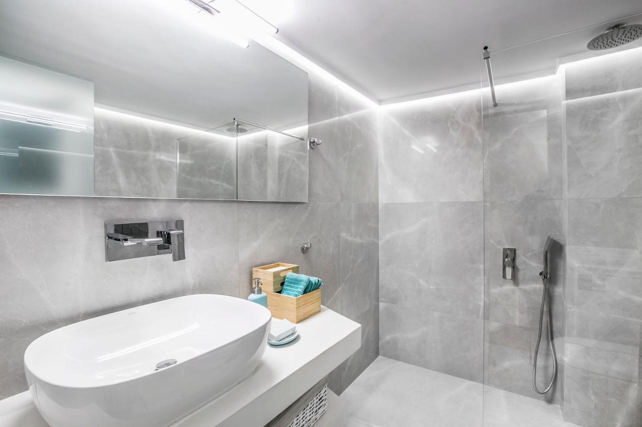 Apartmán Modern Flat In The Grounds Of Acropolis Monuments -Armonia- Atény Exteriér fotografie
